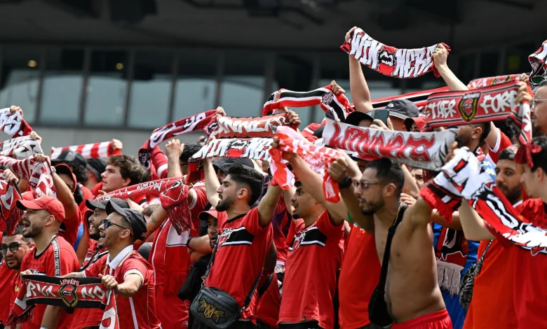 الفيفا يعاقب الوداد الرياضي بسبب جماهيره